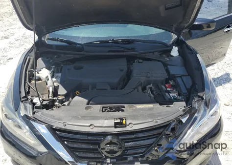 2018 Nissan Altima 2.5 z USA, uszkodzony, nr VIN 1N4AL3AP4JC242577